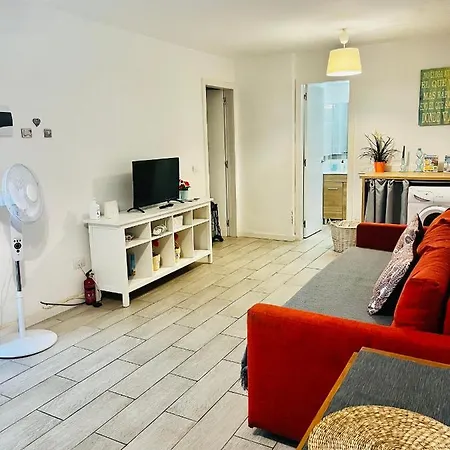 Cozy Apartment In Centric Area At Caleta De Fuste With Air Conditioner Exterior photo