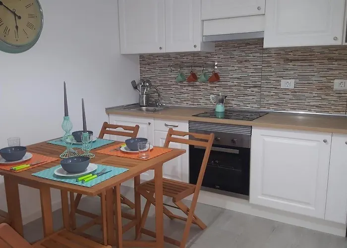 Cozy Apartment In Centric Area At Caleta De Fuste With Air Conditioner